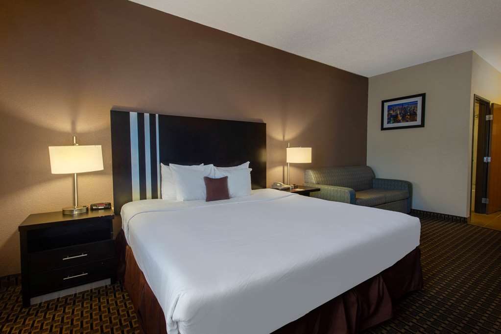 Ramada by Wyndham Glendale Heights Lombard - photo 9