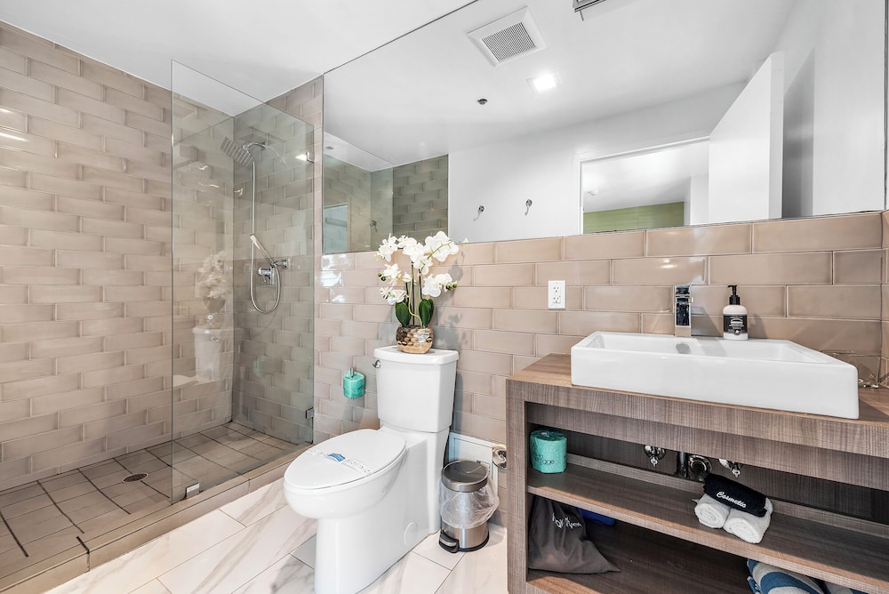 Luxuri Suites - photo 109