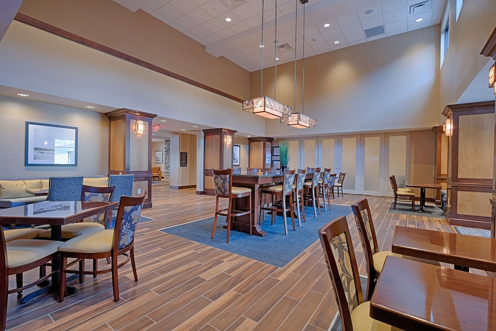 Hampton Inn & Suites Cazenovia - photo 7