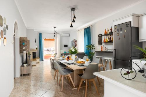Casa Eleni — 4-Star Luxury Hotel in Kanali, Greece