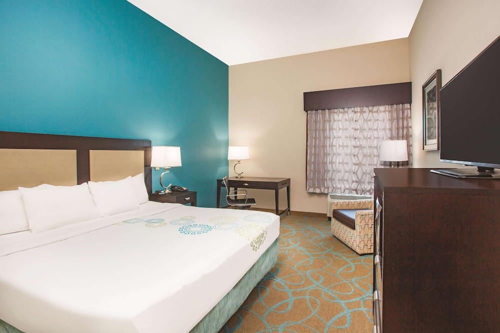 Spark by Hilton Kingsland - photo 11