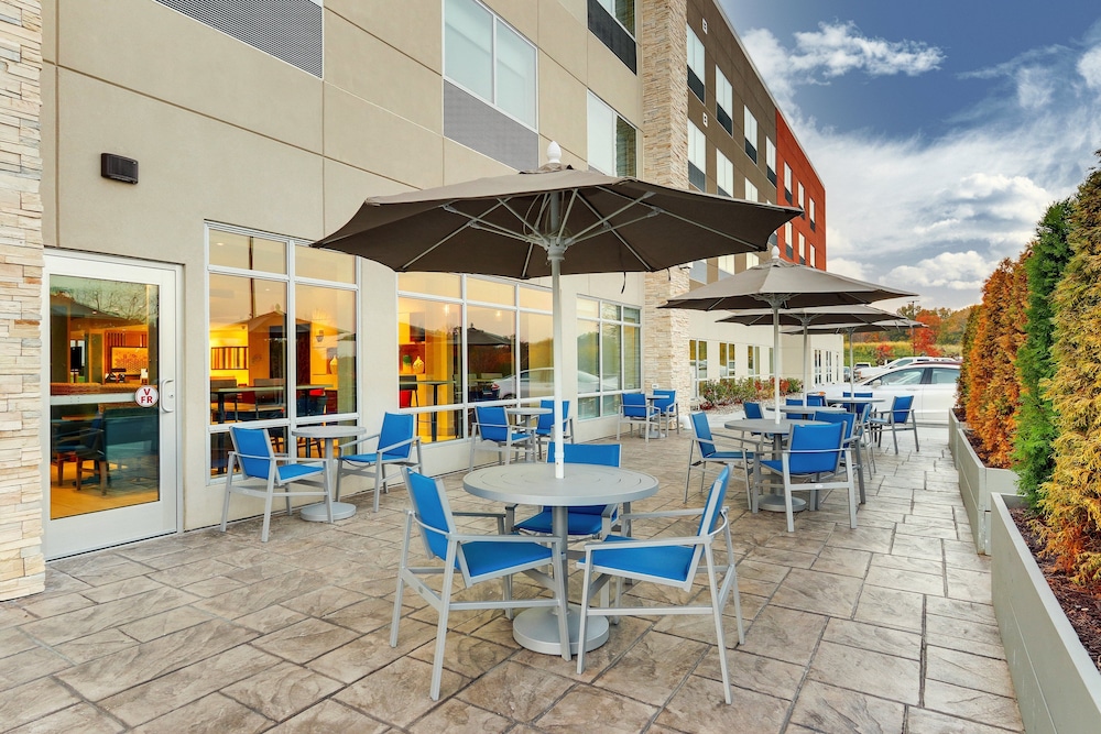 Holiday Inn Express & Suites Middletown Goshen by IHG - photo 51