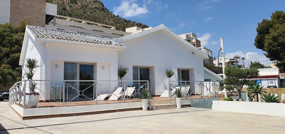 Sandra Rooms - last minute hotel in Alicante