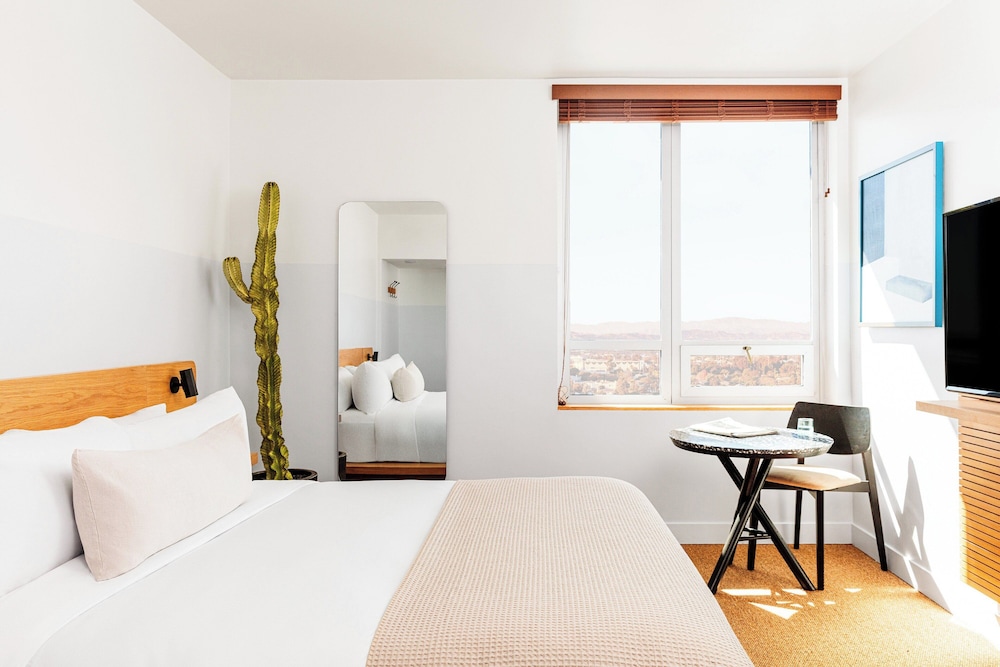 Hotel June West L.A. a Member of Design Hotels - photo 23