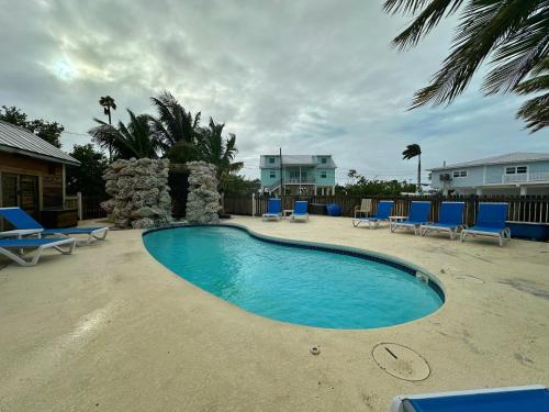 Tiki Beach Big Pine Key — Big Pine Key — photo 4