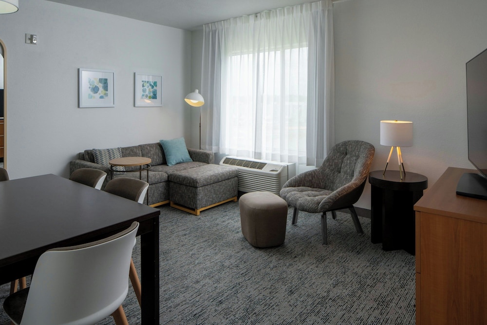 TownePlace Suites Huntsville West Redstone Gateway - photo 8