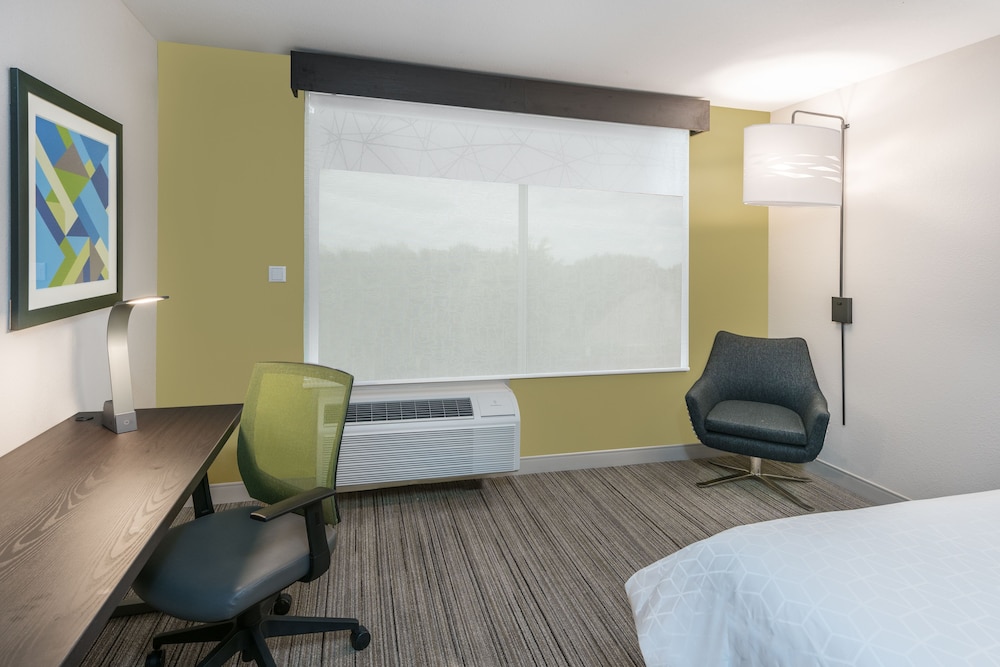 Holiday Inn Express & Suites Sugar Land SE Missouri City by IHG - photo 4