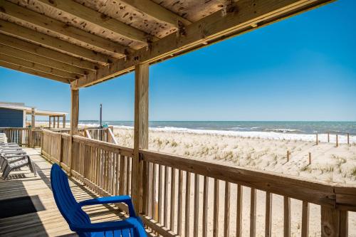 Divine Intervention by Oak Island Accommodations - photo 33