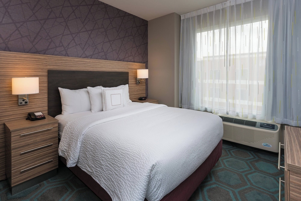 TownePlace Suites by Marriott Chicago Schaumburg - photo 11