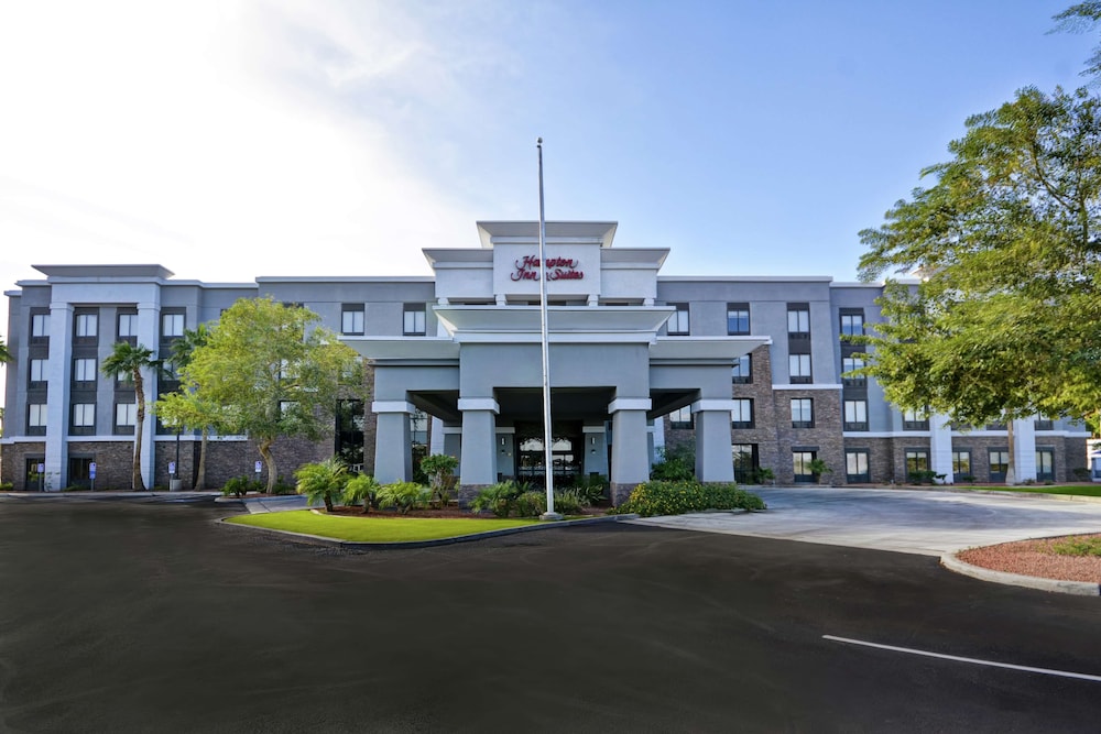 Hampton Inn & Suites Yuma - photo 52