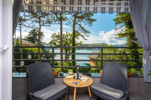 Apartment Carovo 7 — 4-Star Luxury Hotel in Kraljevica, Croatia