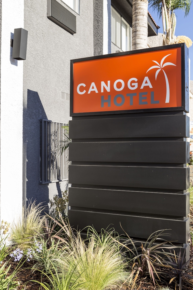 Canoga Hotel - photo 18