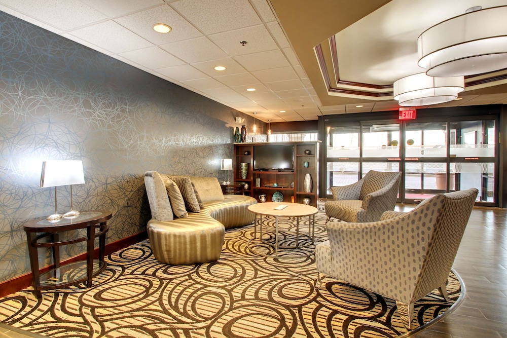 Hampton Inn Rolla - photo 5