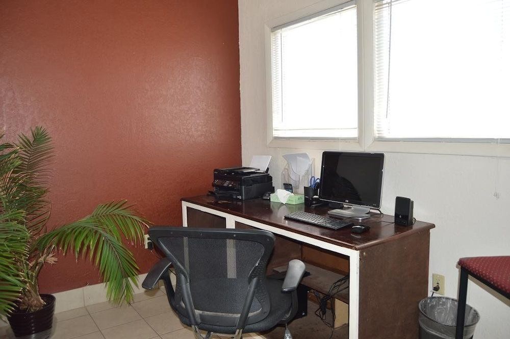 Ramada Elk City - photo 19