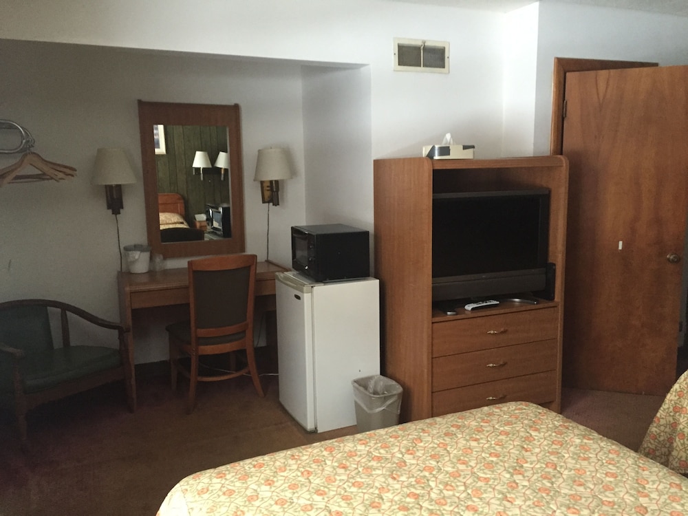 Du Wayne Motel - photo 19