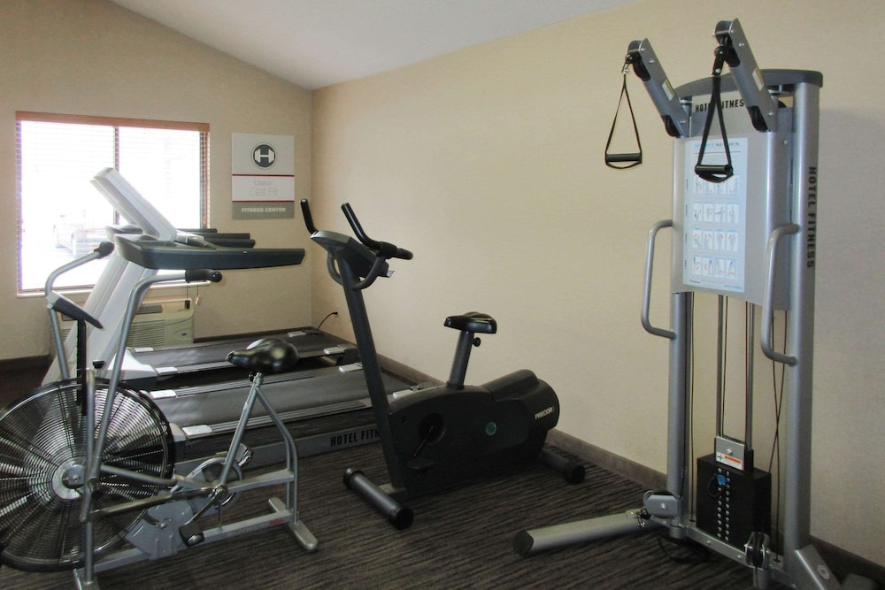 Clarion Inn & Suites Cortland University Area - photo 20