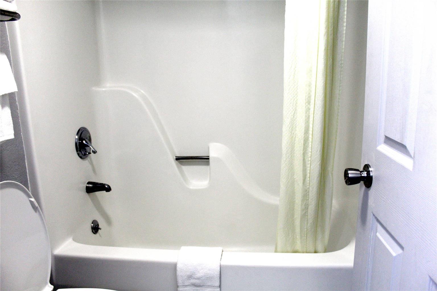 Econo Lodge Franklin South - photo 38