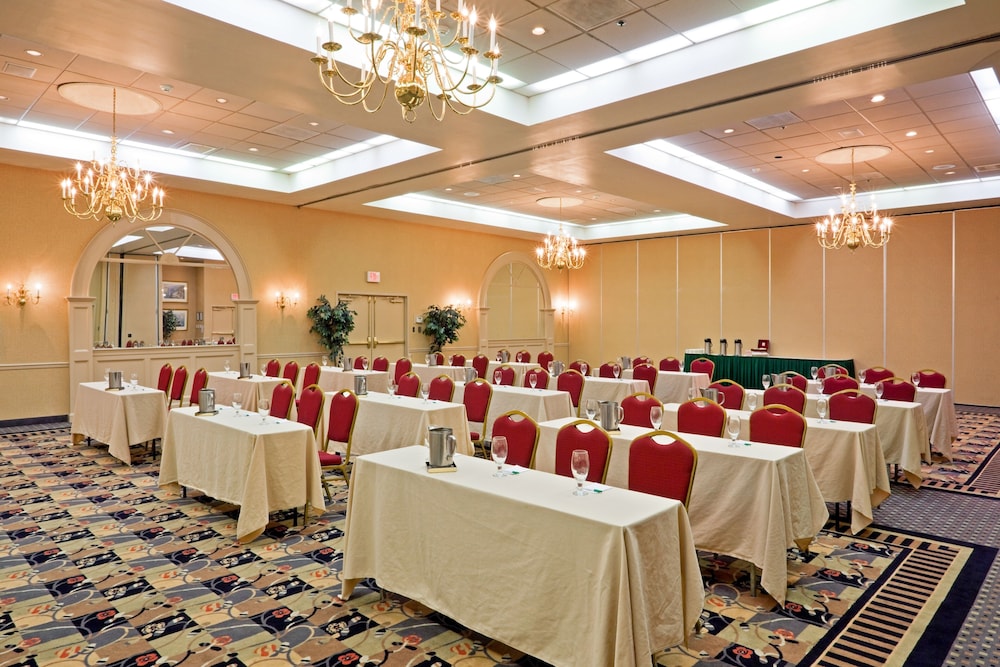 Holiday Inn Philadelphia South Swedesboro by IHG - photo 42