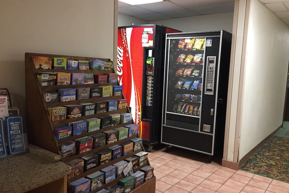 Norwood Inn & Suites by BlissPoint Post Rd Indianapolis - photo 10