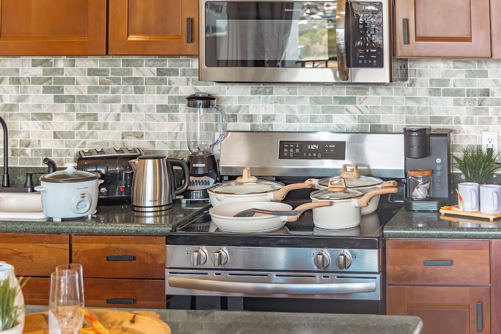Sea Shore Vibes in 1br W Mountain Views - photo 42
