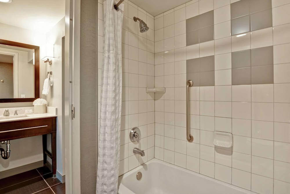 Homewood Suites by Hilton TechRidge Parmer @ I 35 - photo 17