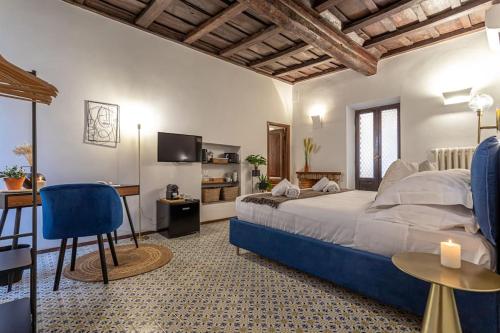 18 Ciancaleoni House — 4-Star Luxury Hotel in Rome, Italy