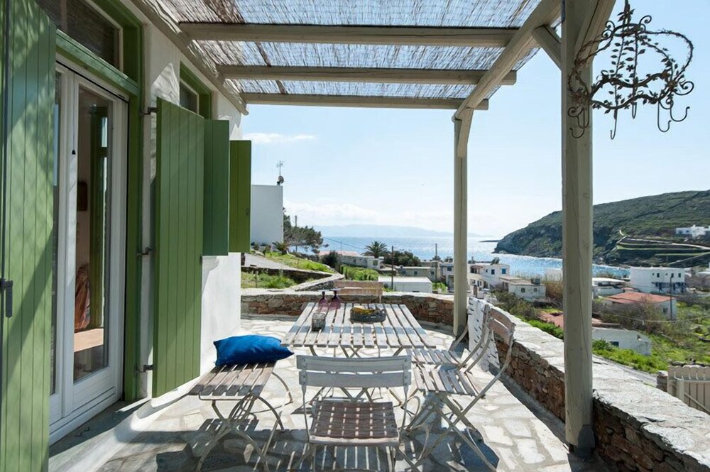 S4 Sun by K4 Kythnos — 4-Star Luxury Hotel in Kythnos, Greece
