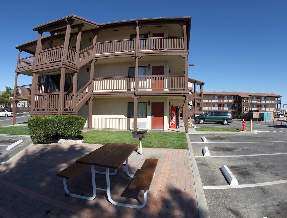 Palms Inn & Suites - photo 25