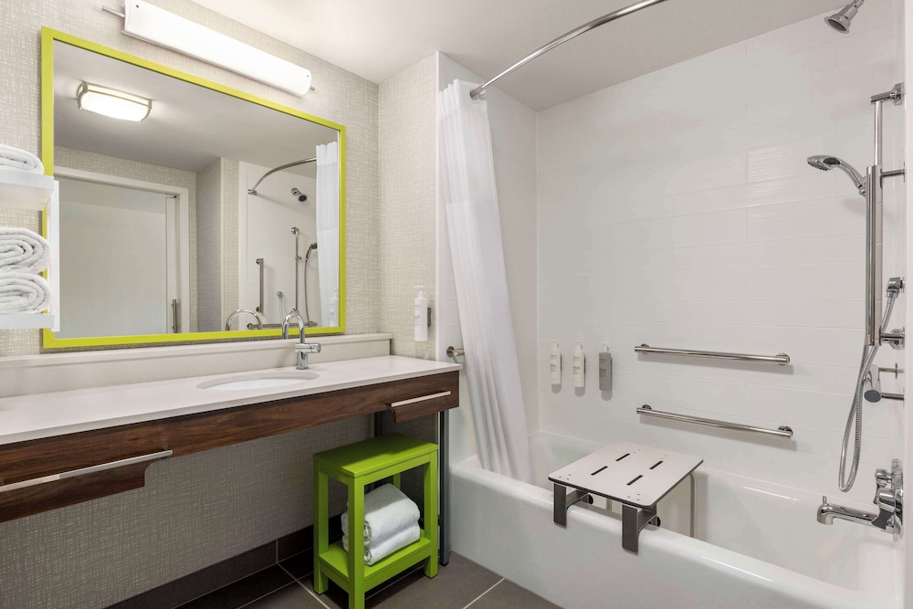 Hampton Inn & Suites Oroville - photo 15