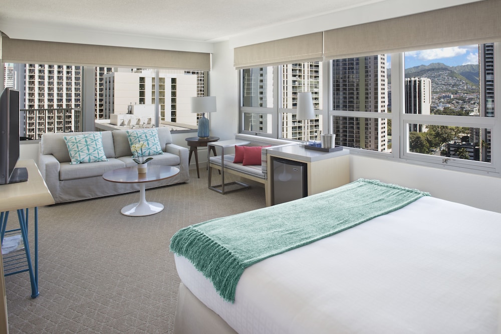 Queen Kapiolani Hotel - photo 17