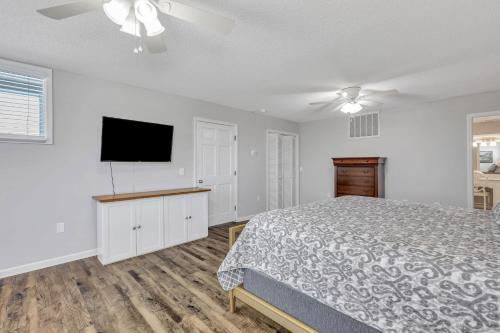 Penthouse Loft Balcony Over Downtown Statesboro — 4-Star Luxury Hotel in Statesboro, United States