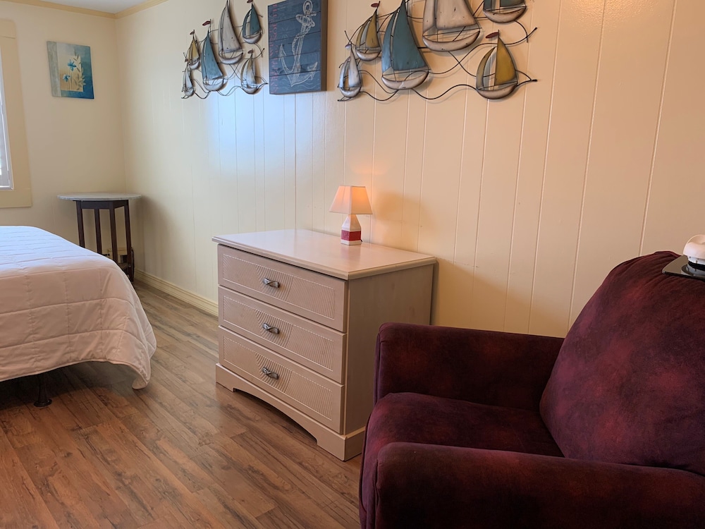 Vineyard Harbor Motel Private Beach - photo 65