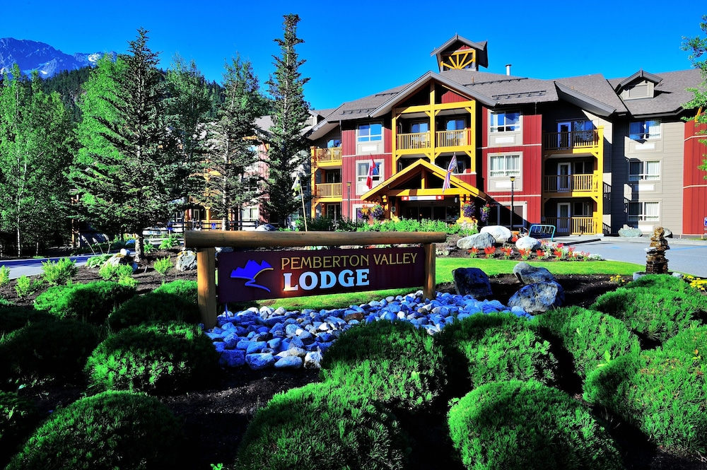 Pemberton Valley Lodge — 4-Star Luxury Hotel in Pemberton, Canada