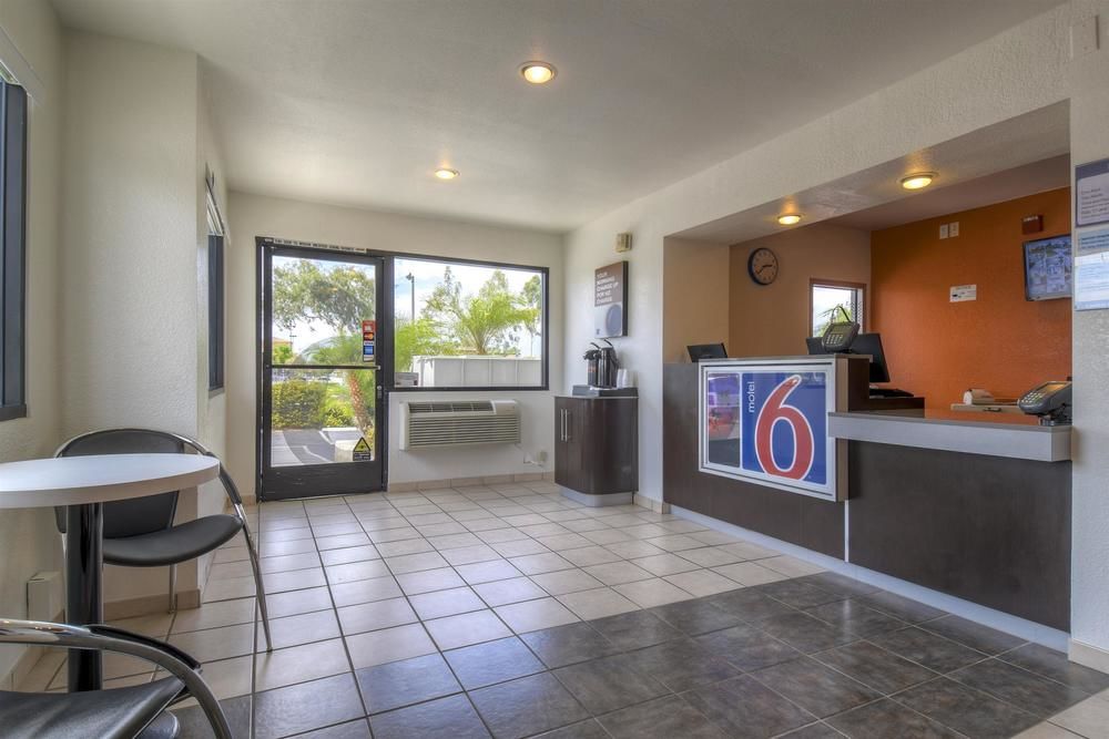 Motel 6 Los Angeles Baldwin Park - photo 3