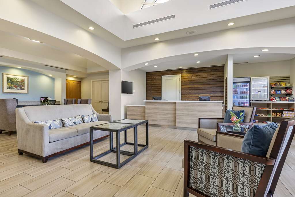Best Western Plus Palm Desert Resort - photo 6
