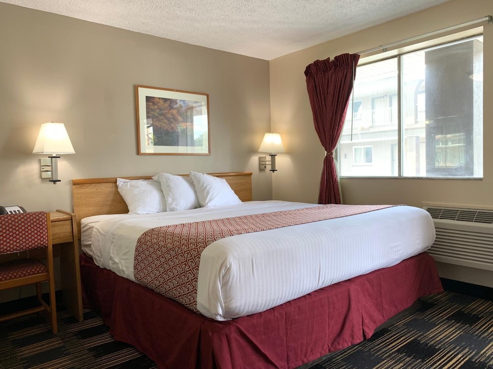 Sandusky Inn - photo 9