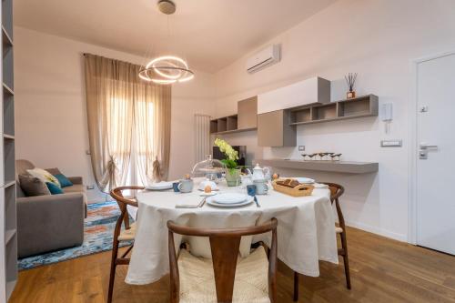 Senyum Ampio Appartamento con AC a 2 passi dal Centro Storico — 4-Star Luxury Hotel in Piombino, Italy