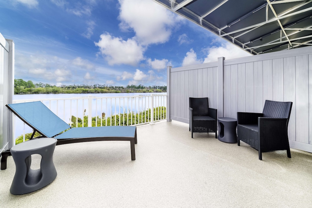Hampton Inn Port Charlotte - photo 18