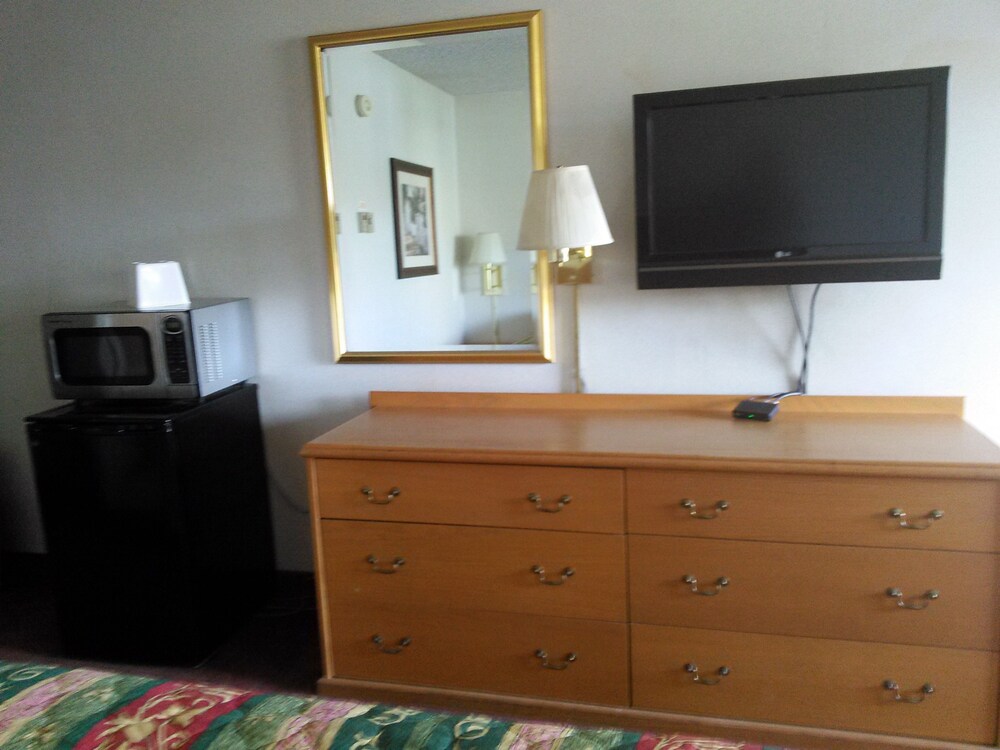 Yakima Valley Inn - photo 7