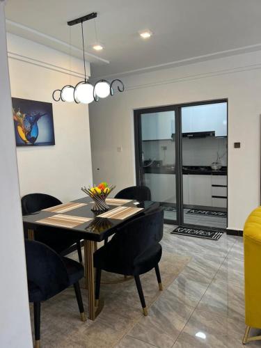 Comfort Modern Retreat Residencies With Swimming Pool Fully Equipped Gym And Rooftop Chillspot With Amazing Breathtaking City Views