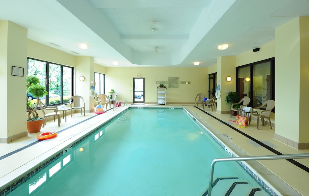 Hampton Inn & Suites Atlanta Galleria - photo 32