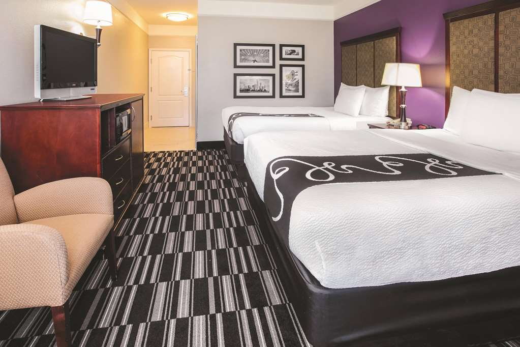 Baymont by Wyndham Dallas South DeSoto - photo 16