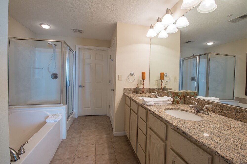 Legacy Towers Legacy II 502 Deluxe - photo 5