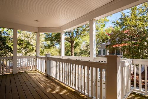 Alta Mira by Oak Island Accommodations - photo 8