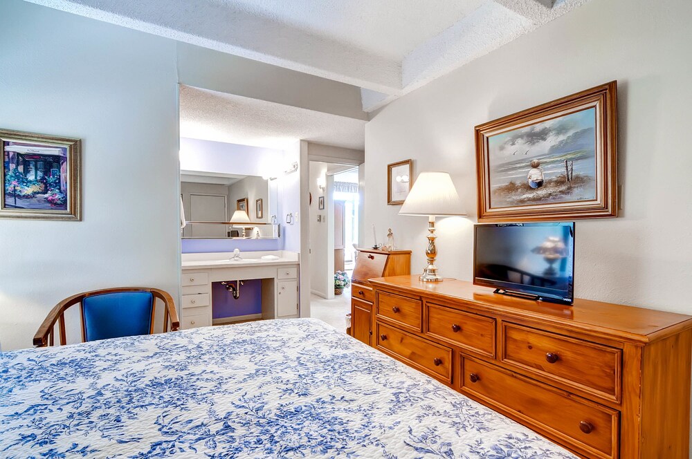 Wheeler at East Village by Copper Mountain Lodging - photo 16