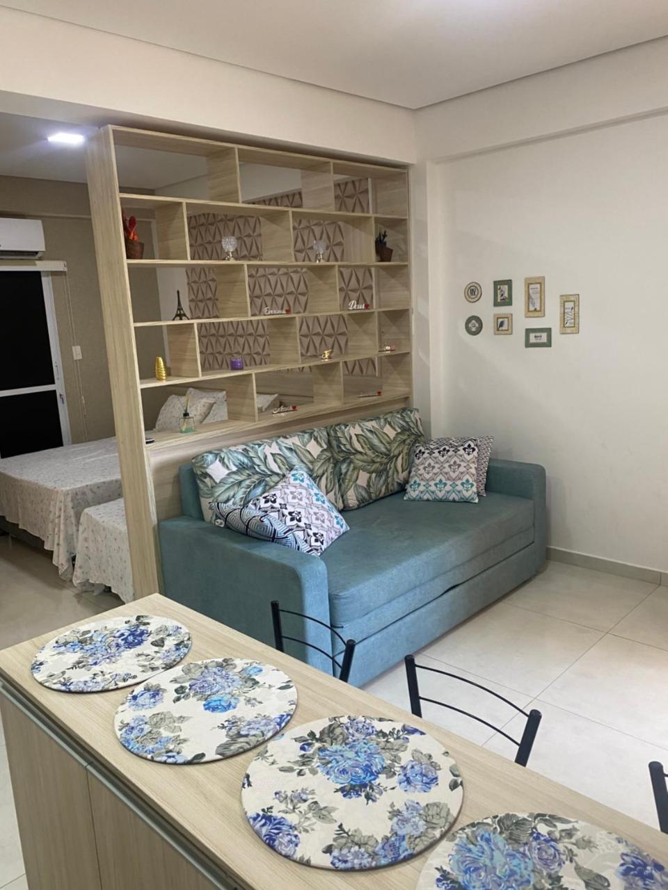 Flat Novo em Olímpia com Churrasqueira e Varanda privativa — 4-Star Luxury Hotel in Olimpia, Brasil