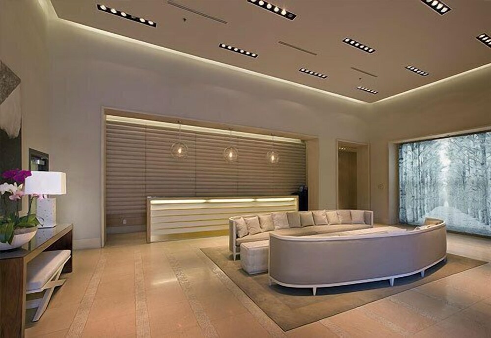Furnished Quarters at Grove Pointe - photo 2