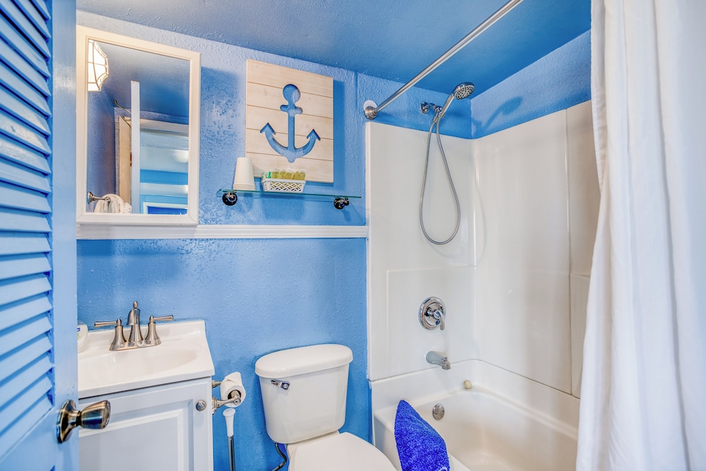 Moolack Shores Inn - photo 105