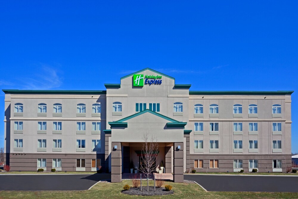 Holiday Inn Express Syracuse Fairgrounds by IHG - photo 62