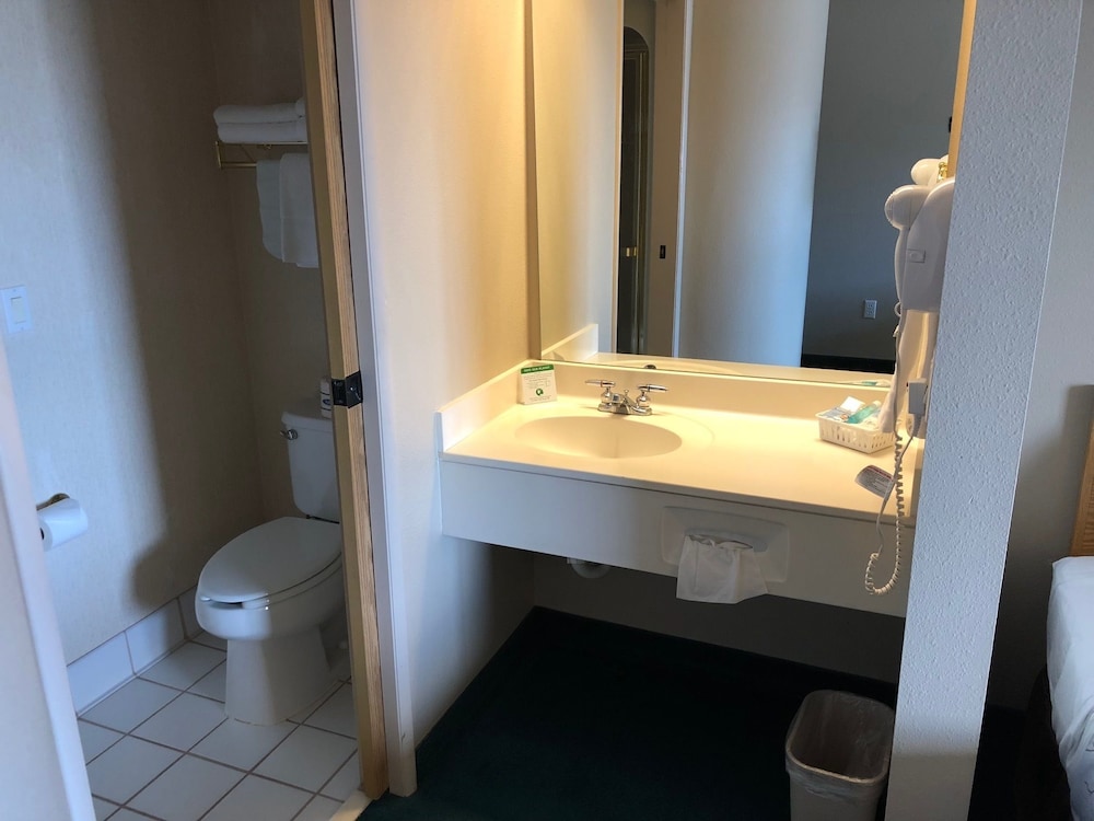 Willow Creek Inn - photo 17